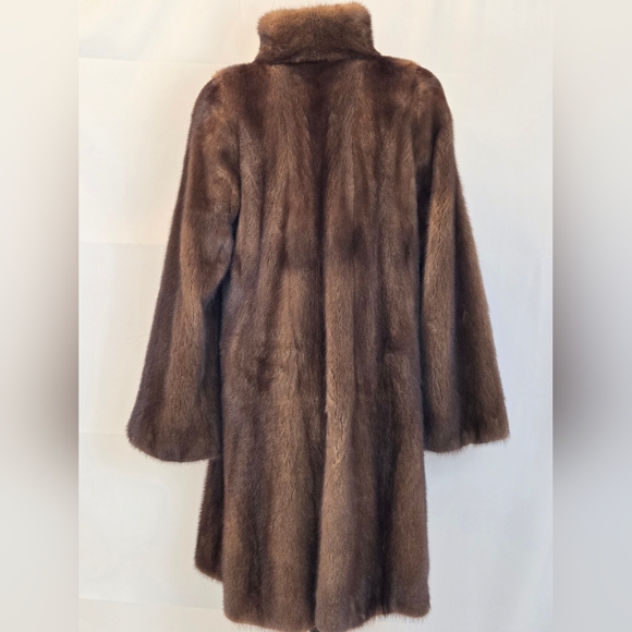Luxurious Coat By MANAKA, NWT Women's Real Mink Fur, Scanbrown, Sz S - Picture 7 of 15